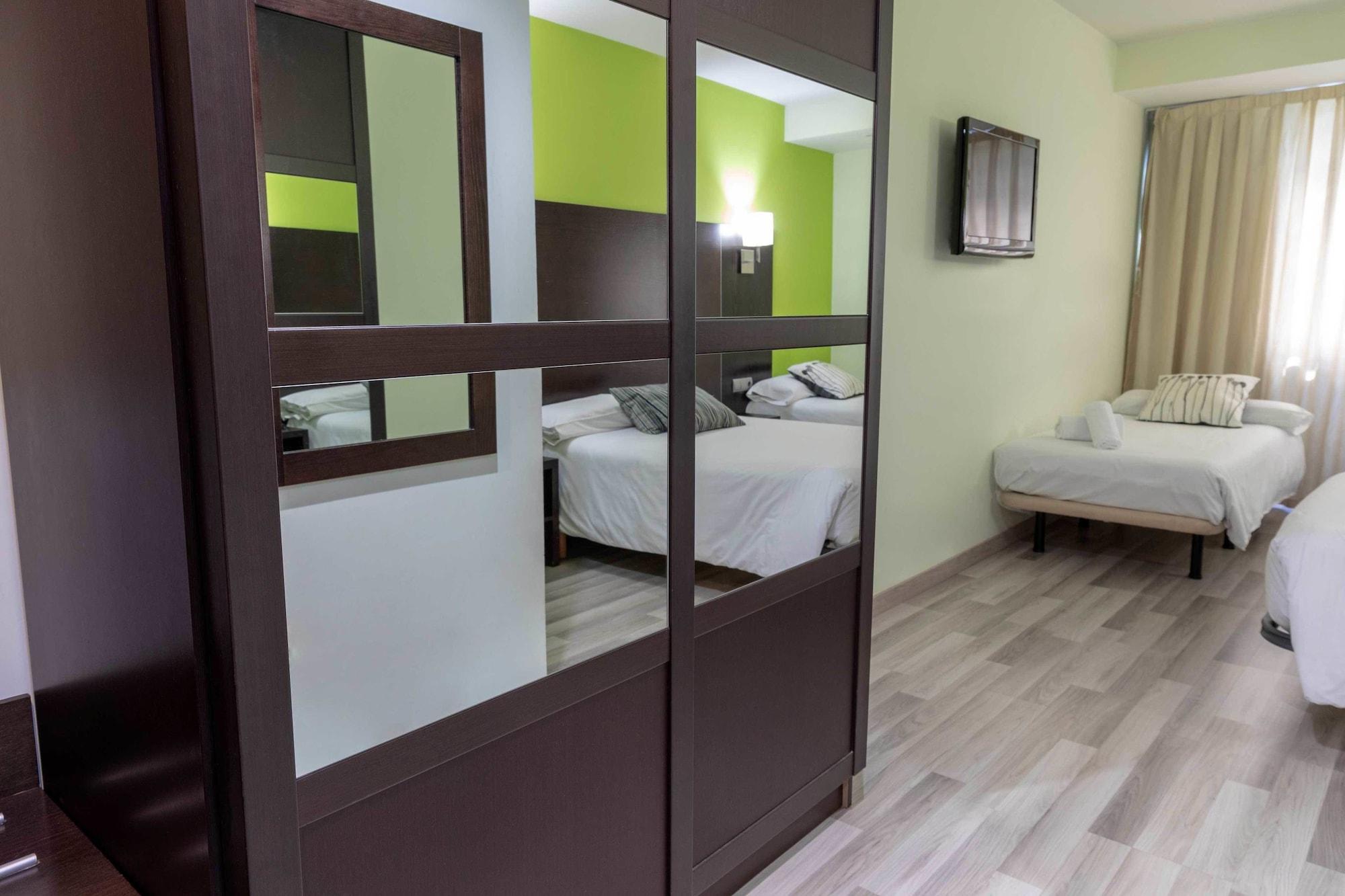 Hotel Alda Cardena Бургос Экстерьер фото